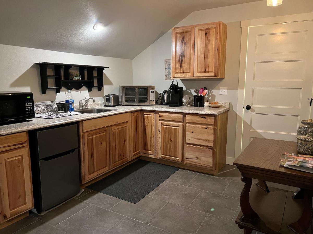 Snowgoose Pond Bed & Breakfast Palmer Exterior photo