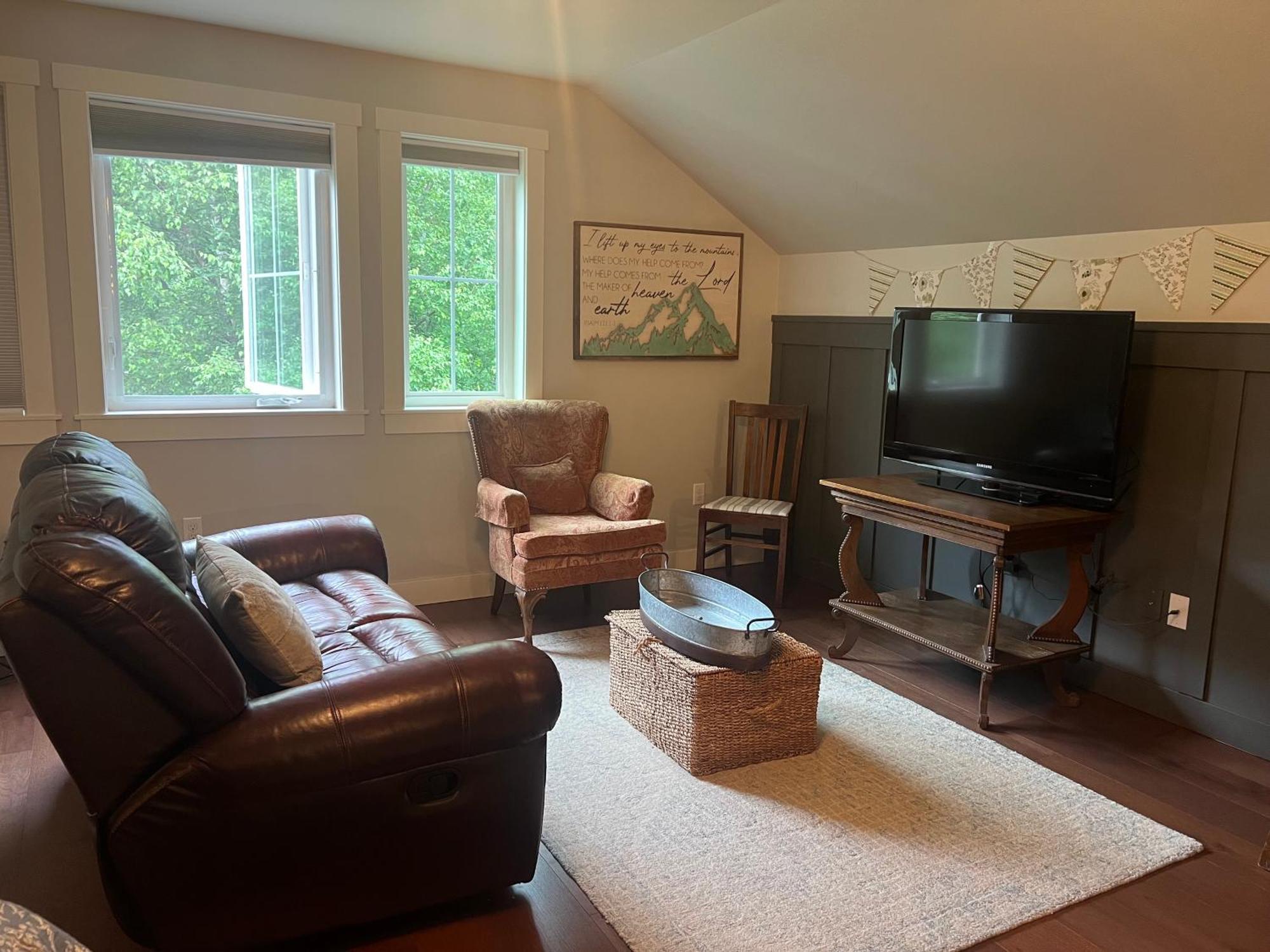 Snowgoose Pond Bed & Breakfast Palmer Exterior photo